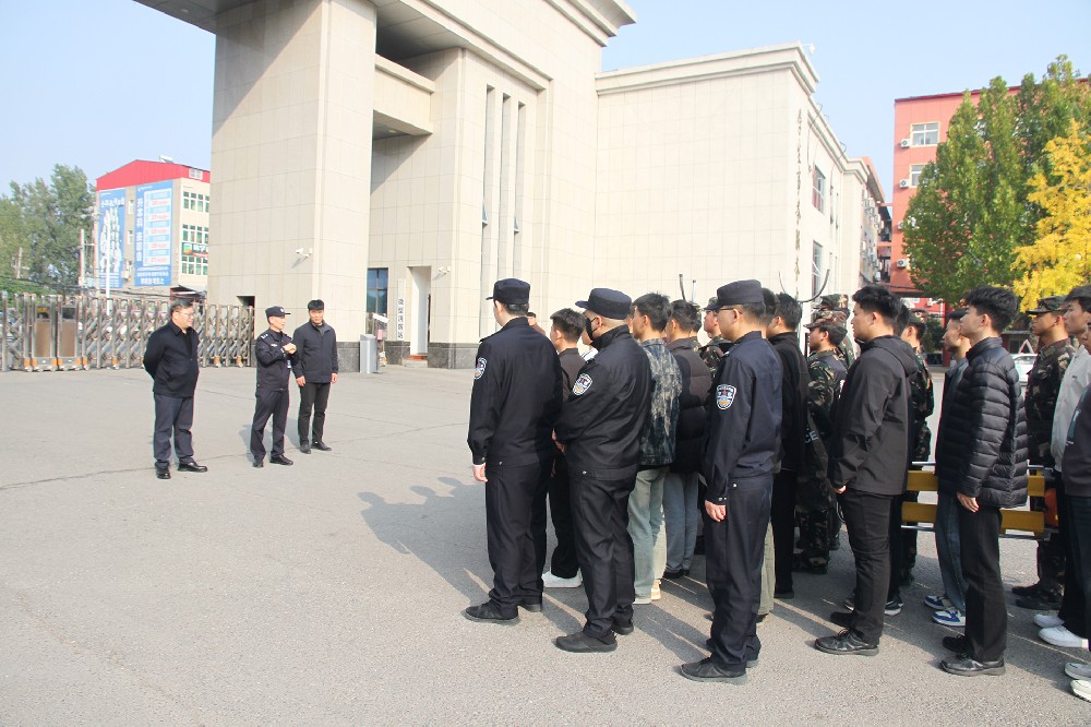 8分鐘化解危機?。?！ 直擊我校防暴防恐演練現(xiàn)場